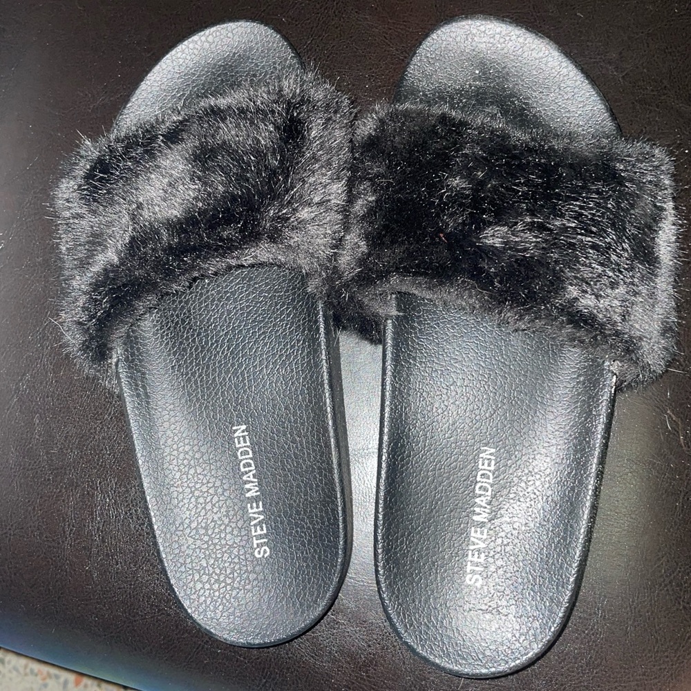 Steve madden slides size 8